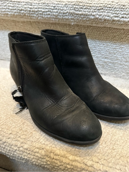 Clarks Shoes - Collection B Black Leather Ankle Booties with Side Zip